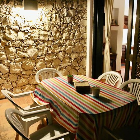 Villa Jacaranda - 550M From The Beach - Free Wifi - By Bedzy Αλμπουφέιρα Εξωτερικό φωτογραφία