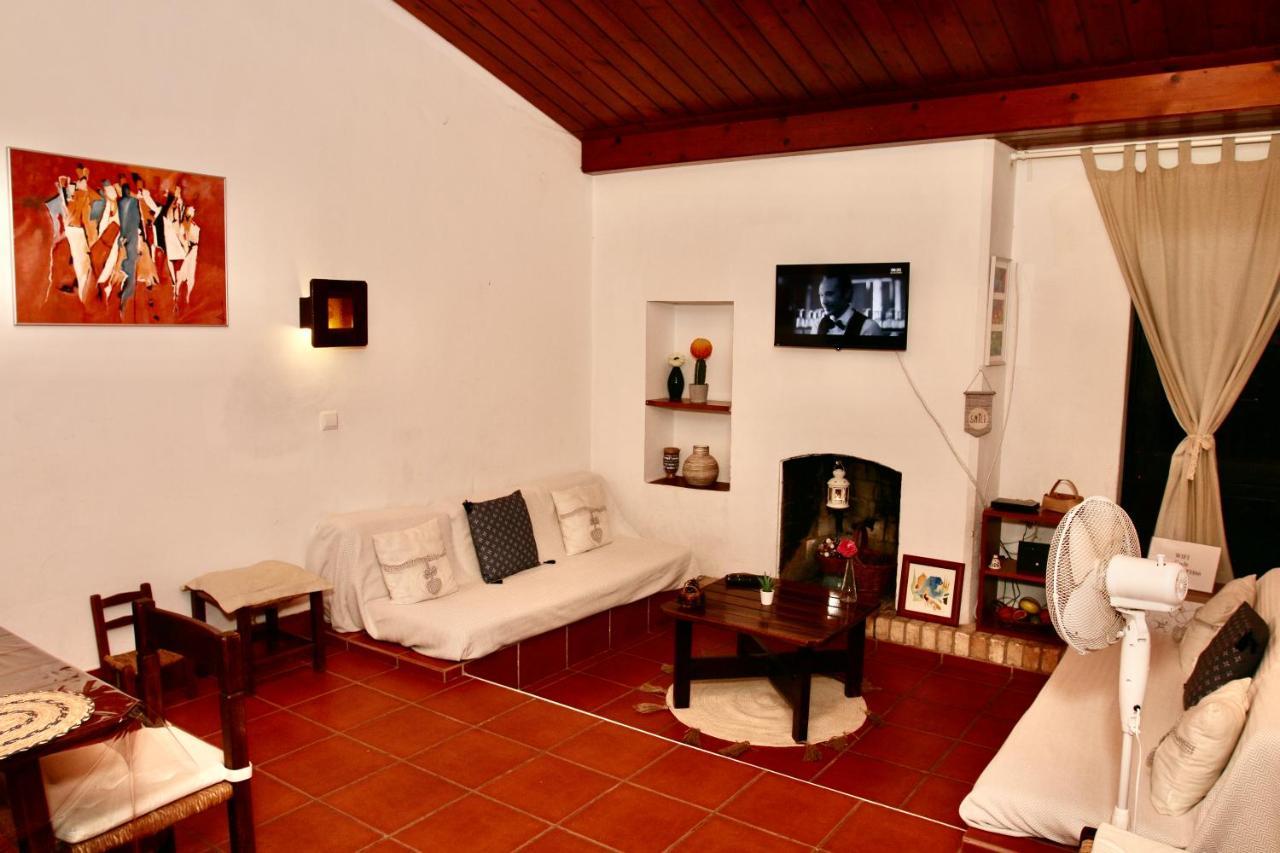 Villa Jacaranda - 550M From The Beach - Free Wifi - By Bedzy Αλμπουφέιρα Εξωτερικό φωτογραφία