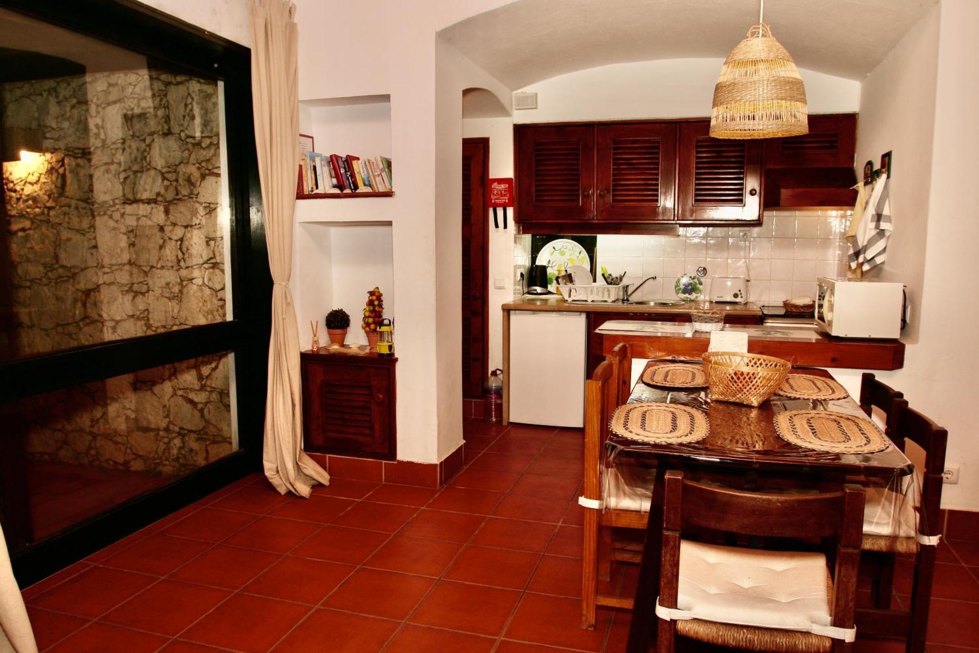 Villa Jacaranda - 550M From The Beach - Free Wifi - By Bedzy Αλμπουφέιρα Εξωτερικό φωτογραφία