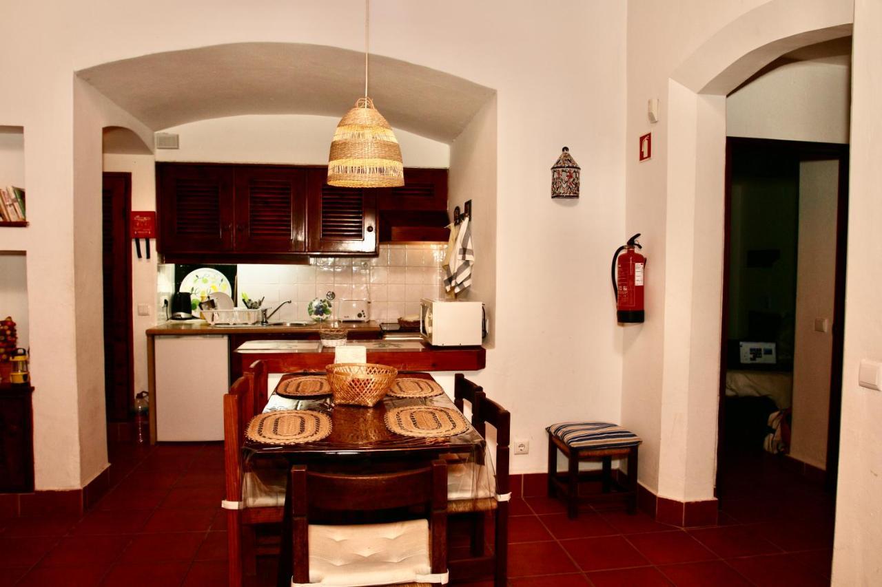 Villa Jacaranda - 550M From The Beach - Free Wifi - By Bedzy Αλμπουφέιρα Εξωτερικό φωτογραφία